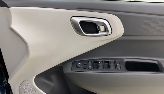 2022 Hyundai GRAND I10 NIOS SPORTZ 1.2 KAPPA VTVT, Petrol, Manual, 37,792 km, Driver Side Door Panels Control