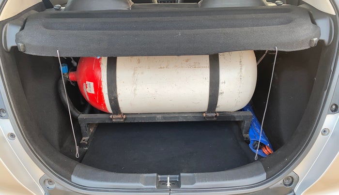 2018 Honda WR-V 1.2L I-VTEC VX MT, CNG, Manual, 33,426 km, Boot Inside