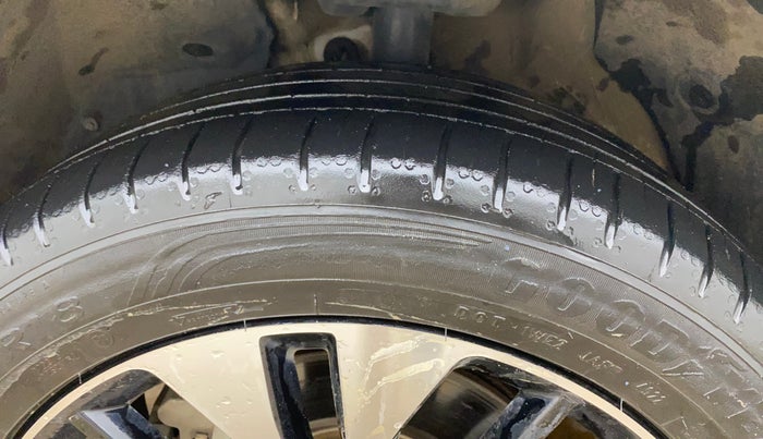 2023 MG HECTOR SMART EX 1.5 PETROL TURBO CVT PETROL, Petrol, Automatic, 25,752 km, Left Front Tyre Tread