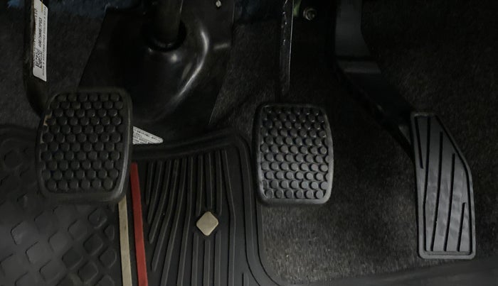 2021 Maruti Alto VXI PLUS, Petrol, Manual, 7,700 km, Pedals