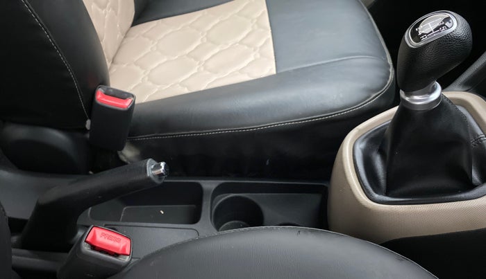 2018 Hyundai Grand i10 SPORTZ 1.2 KAPPA VTVT, Petrol, Manual, 12,478 km, Gear Lever