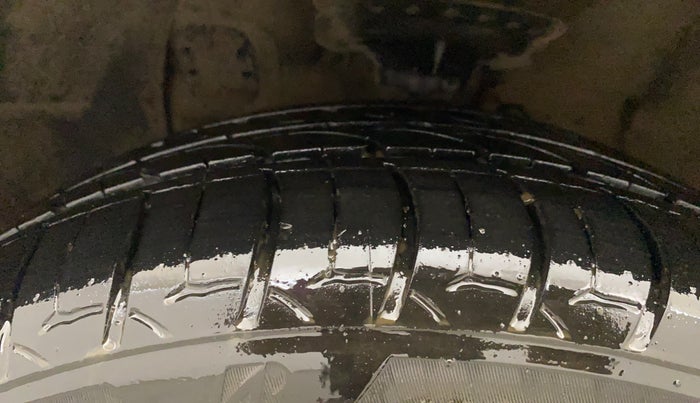 2015 Hyundai Elite i20 ASTA 1.2, Petrol, Manual, 60,175 km, Left Front Tyre Tread