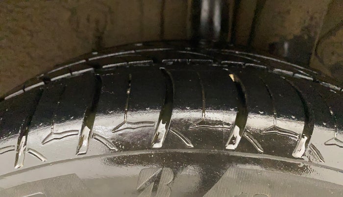 2015 Hyundai Elite i20 ASTA 1.2, Petrol, Manual, 60,175 km, Left Rear Tyre Tread