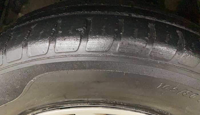 2019 Maruti Swift VXI, Petrol, Manual, 51,959 km, Left Front Tyre Tread