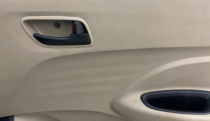 2019 Hyundai NEW SANTRO ERA EXECUTIVE, Petrol, Manual, 14,205 km, Driver Side Door Panels Control