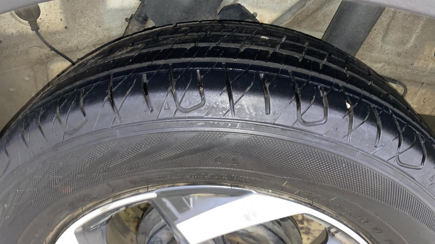 2019 Hyundai VENUE SX(O) 1.4 CRDI, Diesel, Manual, 1,25,367 km, Left Rear Tyre Tread