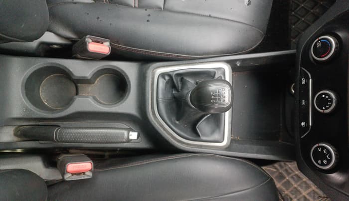 2016 Hyundai Creta S 1.6 PETROL, Petrol, Manual, 90,959 km, Gear Lever