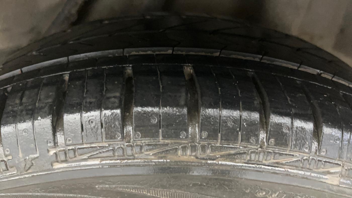2015 Honda Amaze 1.2L I-VTEC VX AT, Petrol, Automatic, 69,941 km, Left Rear Tyre Tread
