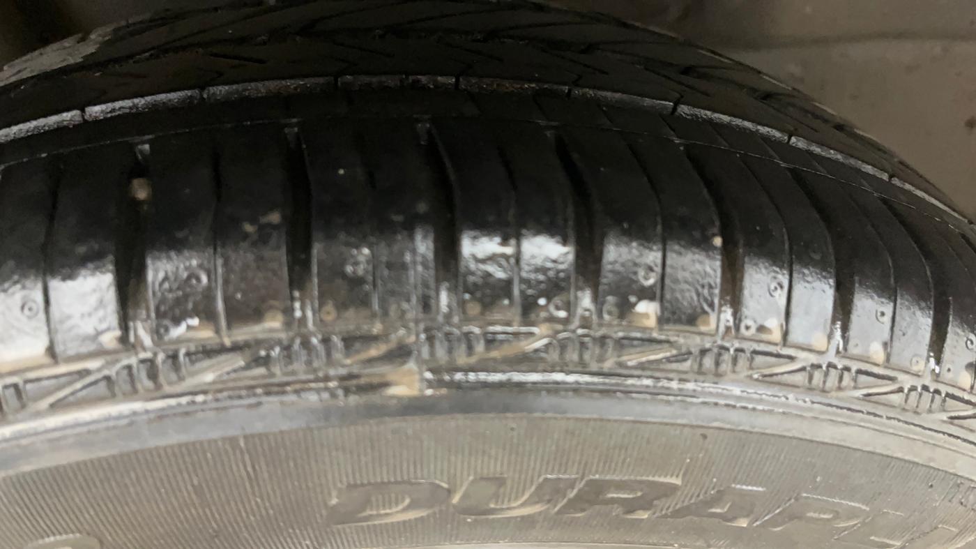 2015 Honda Amaze 1.2L I-VTEC VX AT, Petrol, Automatic, 69,941 km, Right Rear Tyre Tread