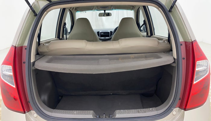 2012 Hyundai i10 MAGNA 1.1, Petrol, Manual, 71,253 km, Boot Inside