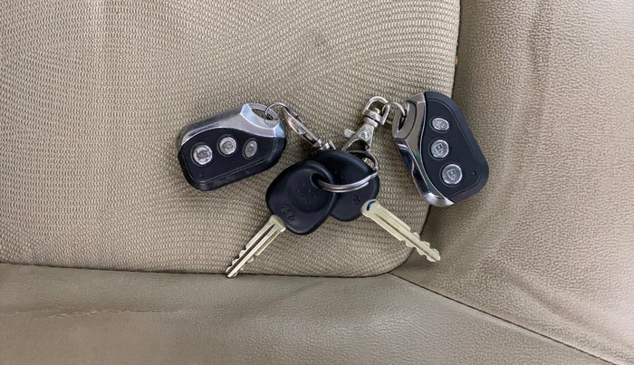 2012 Hyundai i10 MAGNA 1.1, Petrol, Manual, 71,253 km, Key Close Up