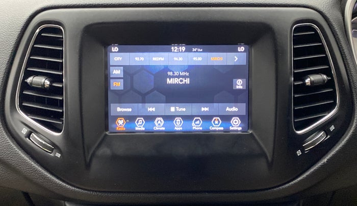 2018 Jeep Compass 2.0 LONGITUDE (O), Diesel, Manual, 51,224 km, Infotainment System