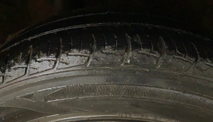 2017 Honda Amaze 1.2L I-VTEC S, Petrol, Manual, 41,403 km, Right Rear Tyre Tread