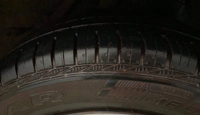 2017 Honda Amaze 1.2L I-VTEC S, Petrol, Manual, 41,403 km, Left Rear Tyre Tread