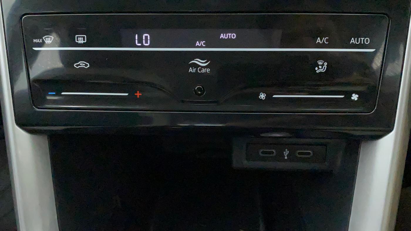 2022 Volkswagen TAIGUN GT PLUS 1.5 TSI DSG, Petrol, Automatic, 1,728 km, Automatic Climate Control