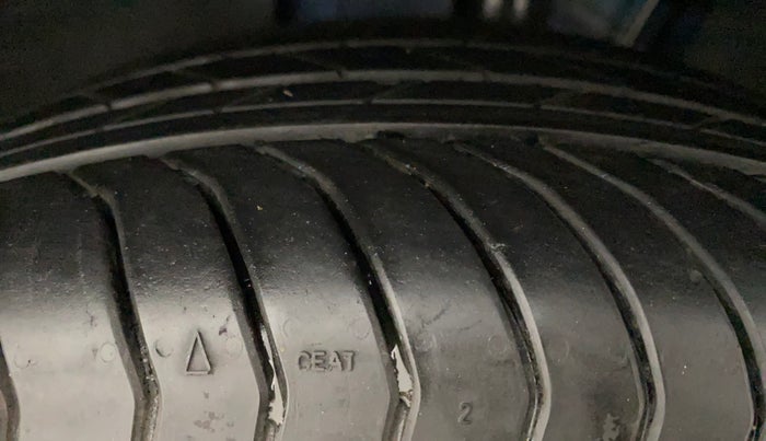 2022 Volkswagen TAIGUN GT PLUS 1.5 TSI DSG, Petrol, Automatic, 1,728 km, Left Front Tyre Tread