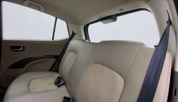 2012 Hyundai i10 MAGNA 1.2, Petrol, Manual, 30,730 km, Right Side Rear Door Cabin