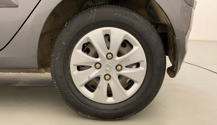 2012 Hyundai i10 MAGNA 1.2, Petrol, Manual, 30,730 km, Left Rear Wheel
