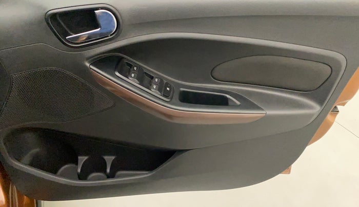 2018 Ford FREESTYLE TITANIUM 1.2 PETROL, Petrol, Manual, 29,090 km, Driver Side Door Panels Control