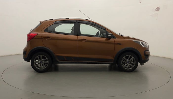 2018 Ford FREESTYLE TITANIUM 1.2 PETROL, Petrol, Manual, 29,090 km, Right Side