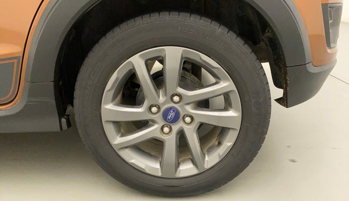 2018 Ford FREESTYLE TITANIUM 1.2 PETROL, Petrol, Manual, 29,090 km, Left Rear Wheel