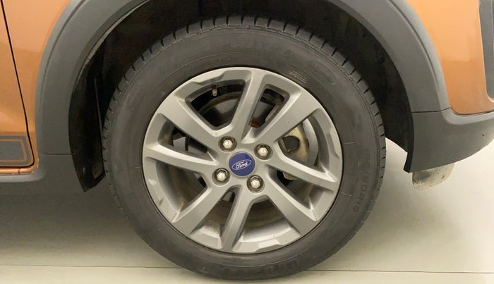 2018 Ford FREESTYLE TITANIUM 1.2 PETROL, Petrol, Manual, 29,090 km, Right Front Wheel