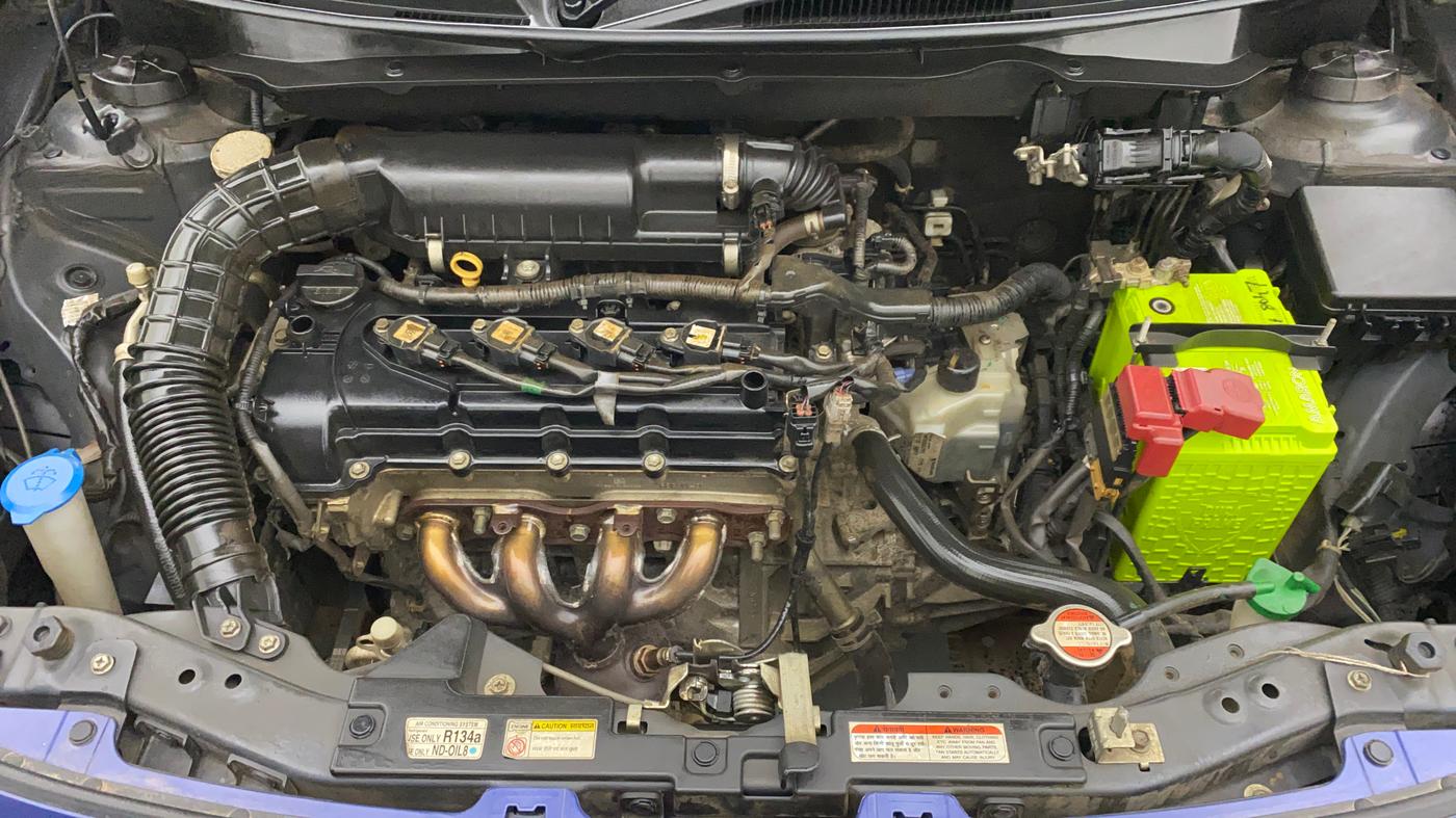 2017 Maruti Dzire VXI AMT, Petrol, Automatic, 48,051 km, Open Bonet
