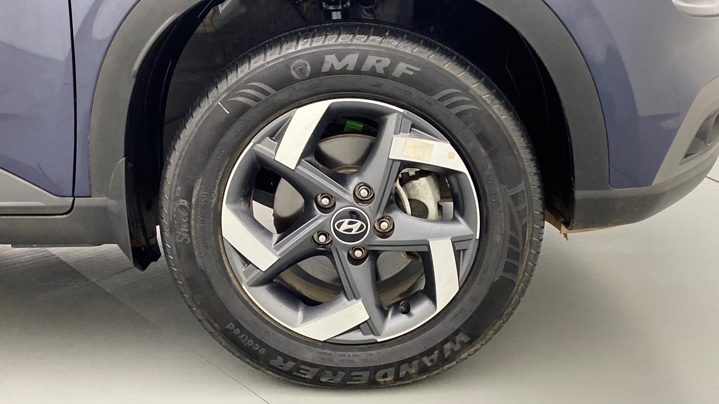 2020 Hyundai VENUE 1.0L Turbo GDI SX MT, Petrol, Manual, 7,078 km, Right Front Wheel