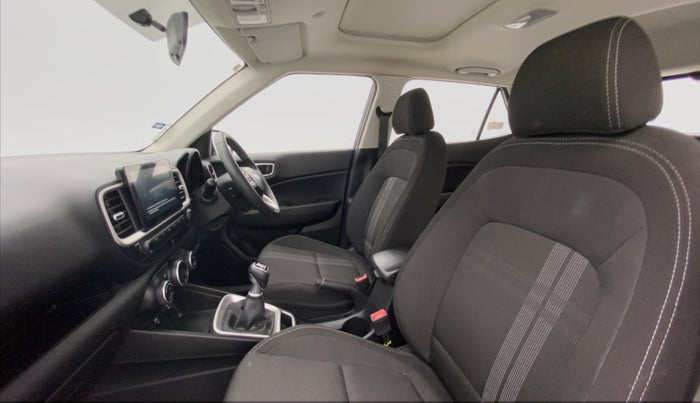 2020 Hyundai VENUE 1.0L Turbo GDI SX MT, Petrol, Manual, 7,078 km, Right Side Front Door Cabin