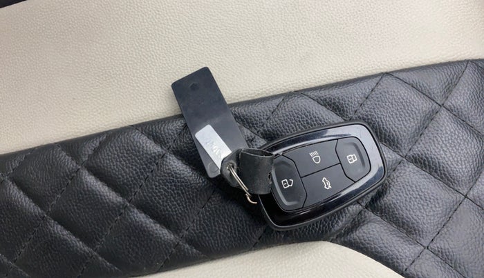 2025 Tata TIGOR XZA PLUS PETROL, Petrol, Automatic, 3,532 km, Key Close Up