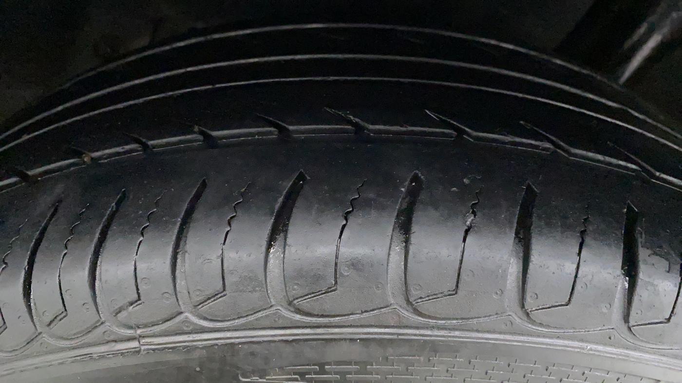 2018 Ford Ecosport 1.5TITANIUM TDCI, Diesel, Manual, 83,352 km, Right Rear Tyre Tread