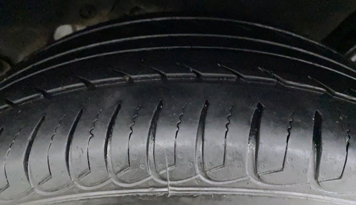 2018 Ford Ecosport 1.5TITANIUM TDCI, Diesel, Manual, 83,352 km, Right Front Tyre Tread