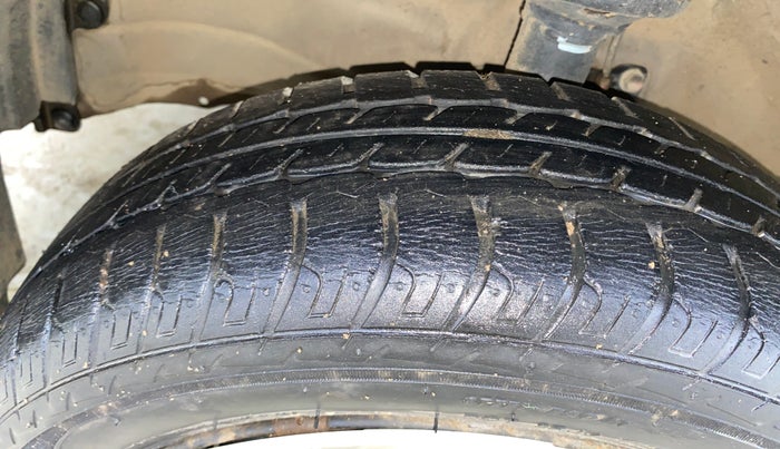 2013 Maruti Wagon R 1.0 VXI, Petrol, Manual, 10,830 km, Left Front Tyre Tread