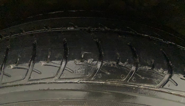 2019 Maruti Celerio VXI CNG, CNG, Manual, 35,436 km, Left Front Tyre Tread