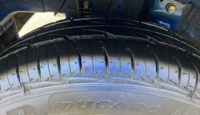 2013 Hyundai Eon D-LITE+, Petrol, Manual, 36,704 km, Right Rear Tyre Tread