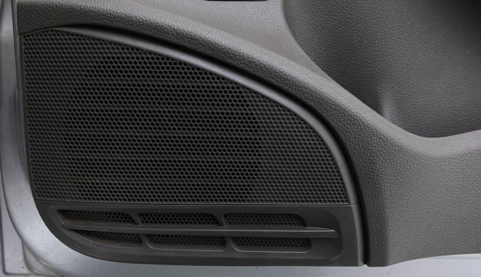 2014 Volkswagen Vento HIGHLINE PETROL, Petrol, Manual, 39,364 km, Speaker