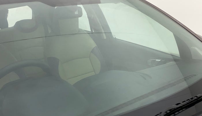 2018 Tata Tiago XZ PETROL, Petrol, Manual, 52,231 km, Front windshield - Minor spot on windshield