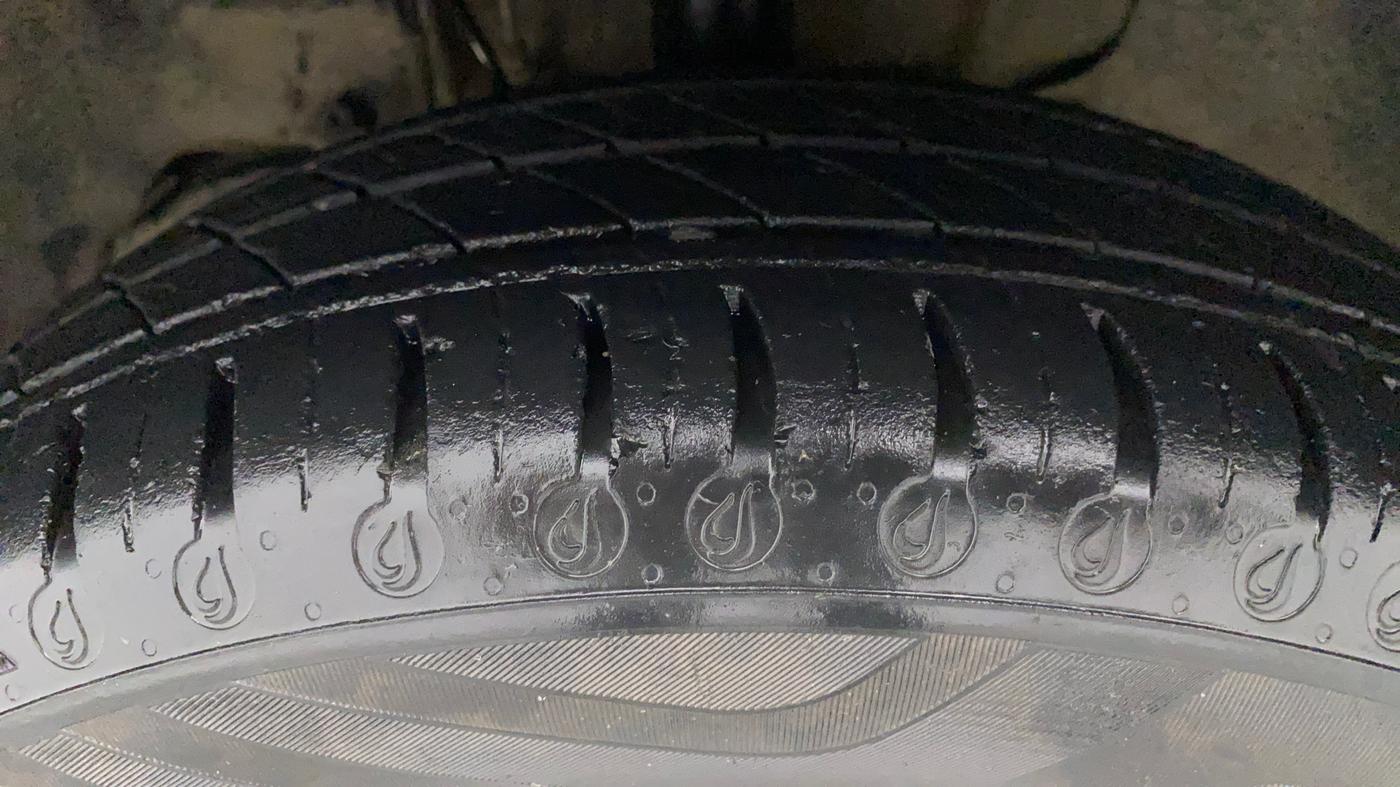 2018 Tata Tiago XZ PETROL, Petrol, Manual, 52,231 km, Left Front Tyre Tread