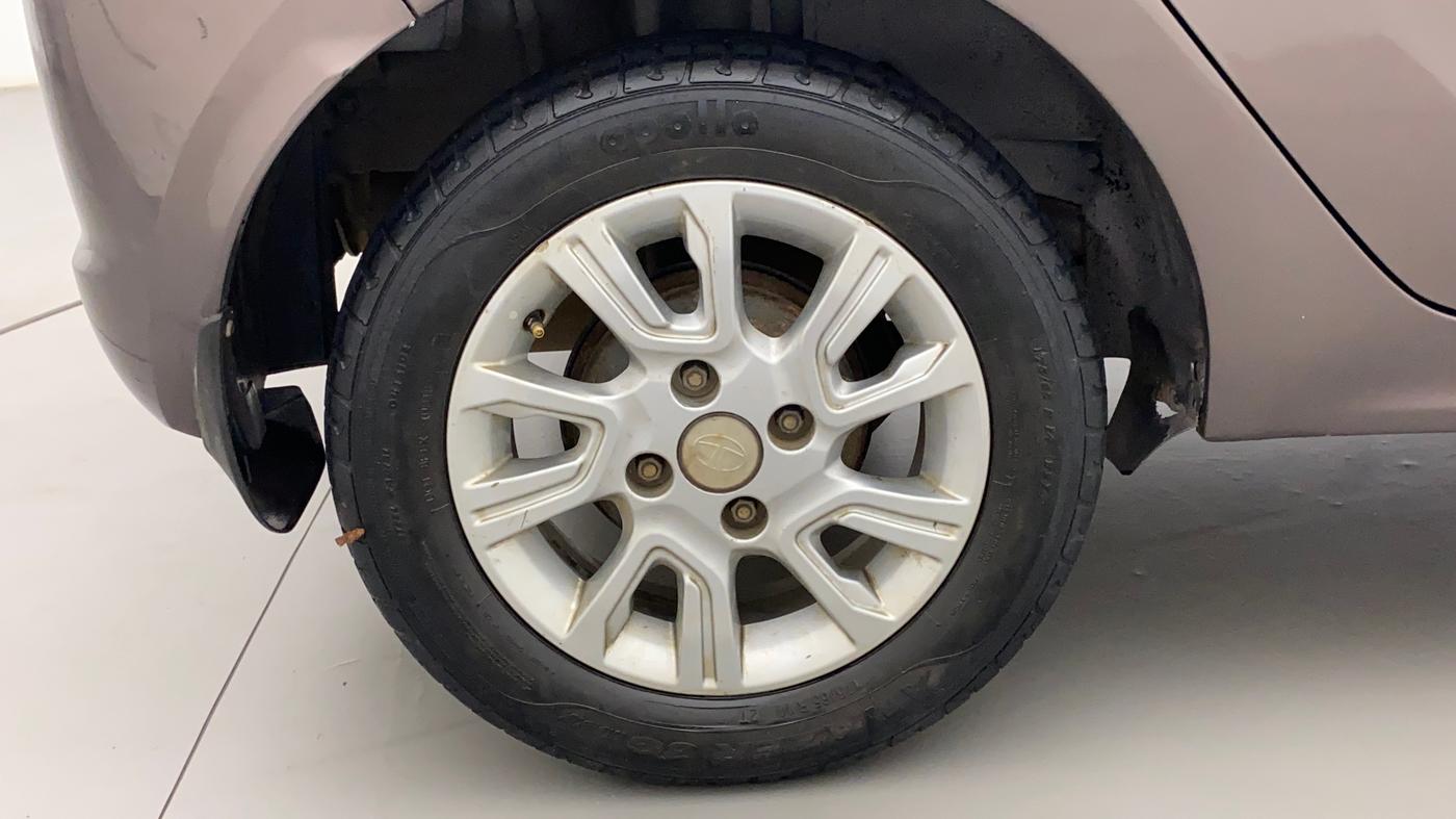 2018 Tata Tiago XZ PETROL, Petrol, Manual, 52,231 km, Right Rear Wheel