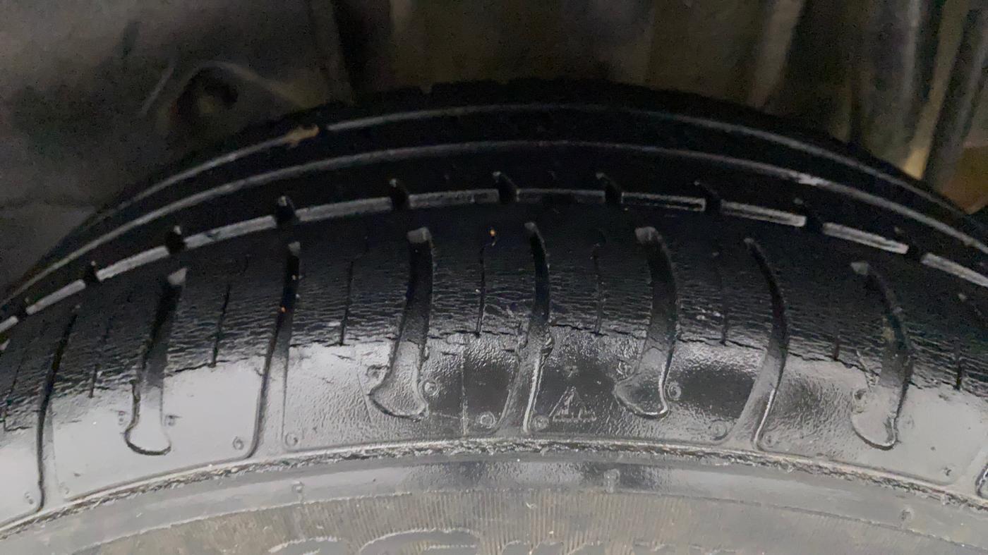 2018 Tata Tiago XZ PETROL, Petrol, Manual, 52,231 km, Left Rear Tyre Tread