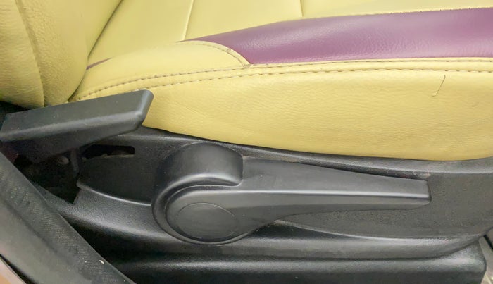 2018 Tata Tiago XZ PETROL, Petrol, Manual, 52,231 km, Driver Side Adjustment Panel