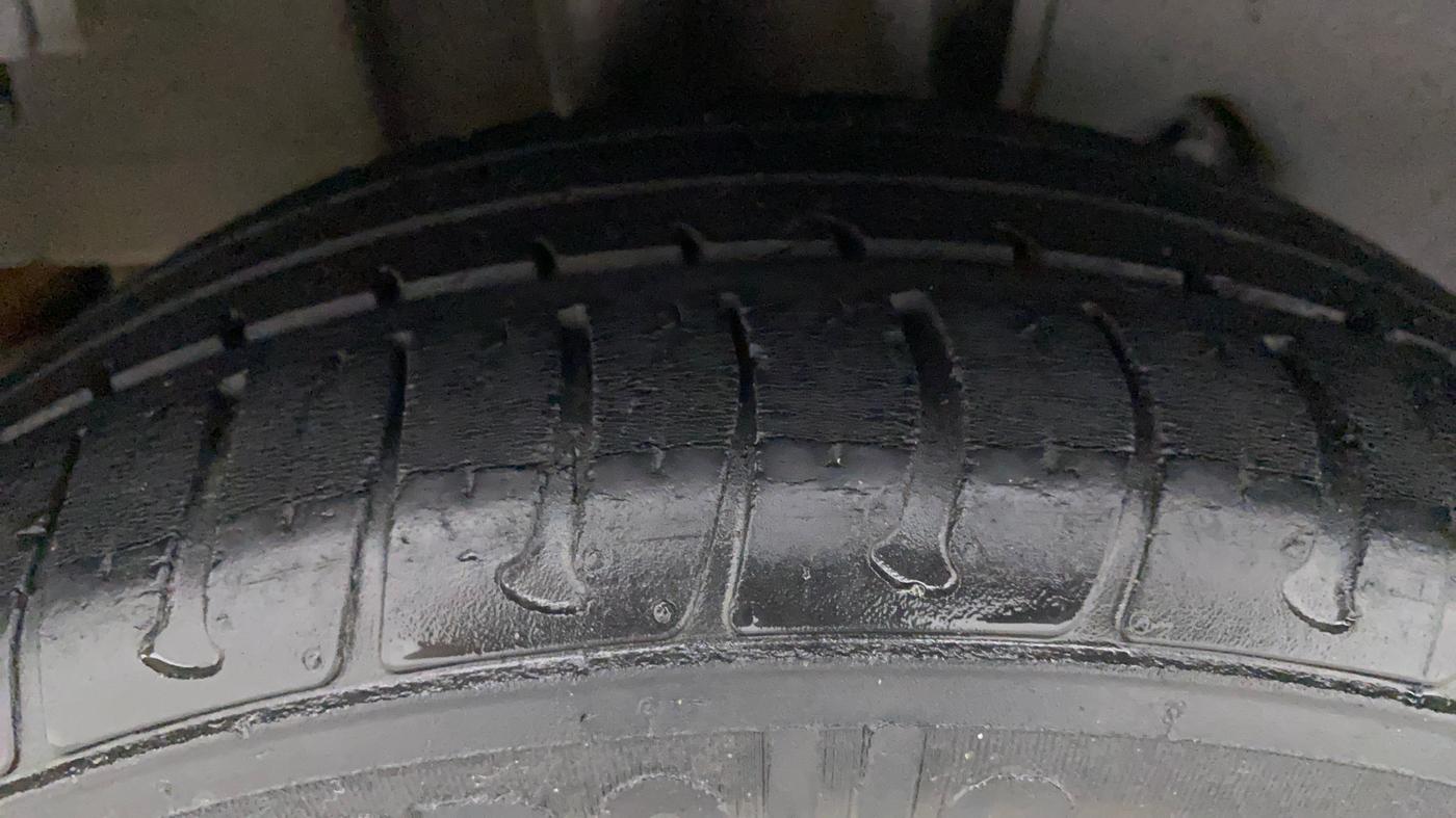 2018 Tata Tiago XZ PETROL, Petrol, Manual, 52,231 km, Right Rear Tyre Tread