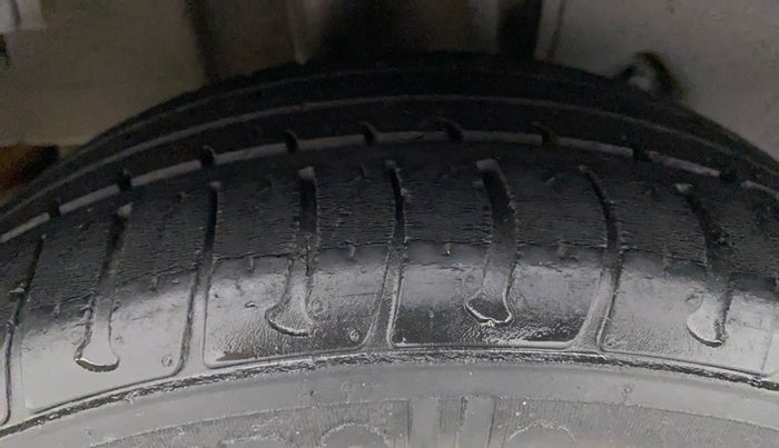 2018 Tata Tiago XZ PETROL, Petrol, Manual, 52,231 km, Right Rear Tyre Tread