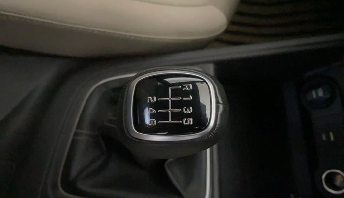 2021 Hyundai Verna SX 1.5 VTVT, Petrol, Manual, 32,305 km, Gear Lever