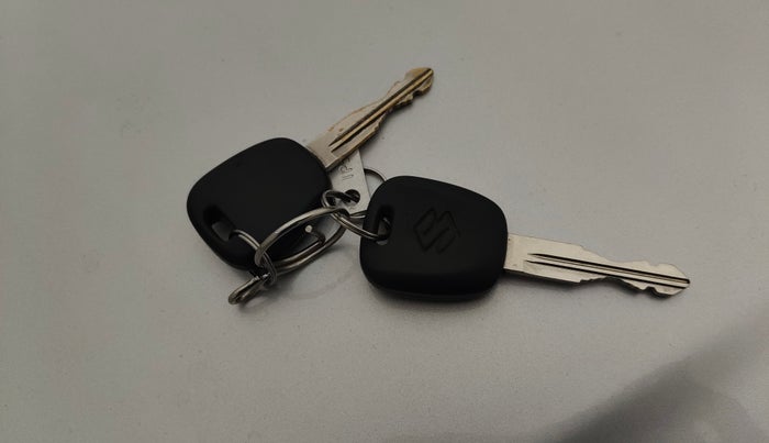 2018 Maruti Wagon R 1.0 LXI CNG, CNG, Manual, 84,234 km, Key Close Up