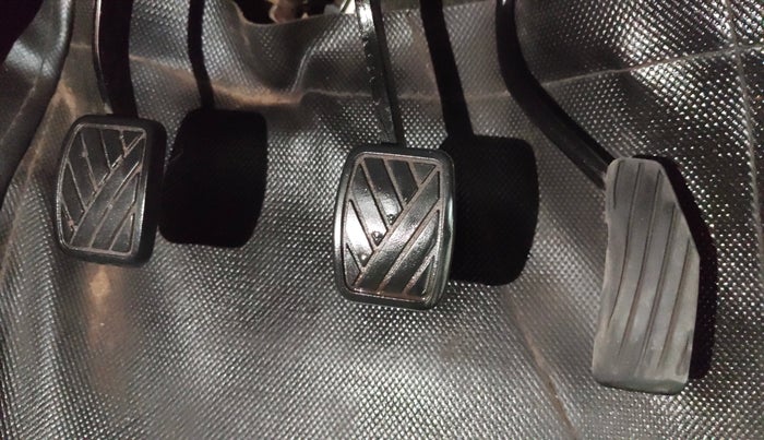 2018 Maruti Wagon R 1.0 LXI CNG, CNG, Manual, 84,234 km, Pedals