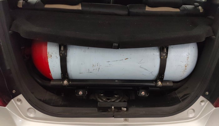 2018 Maruti Wagon R 1.0 LXI CNG, CNG, Manual, 84,234 km, Boot Inside