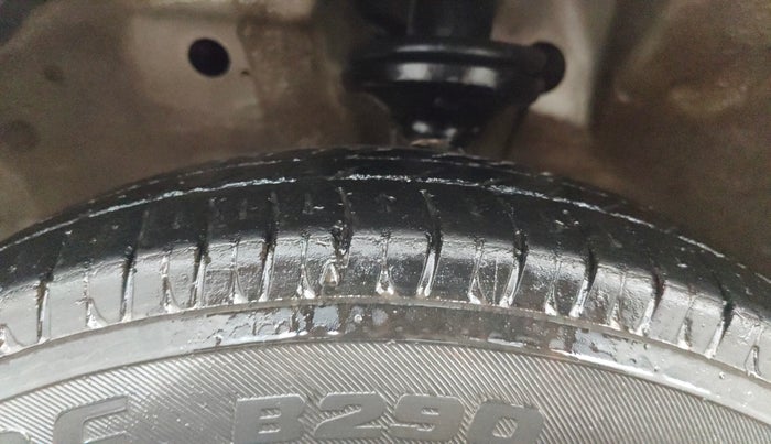 2018 Maruti Wagon R 1.0 LXI CNG, CNG, Manual, 84,234 km, Left Front Tyre Tread