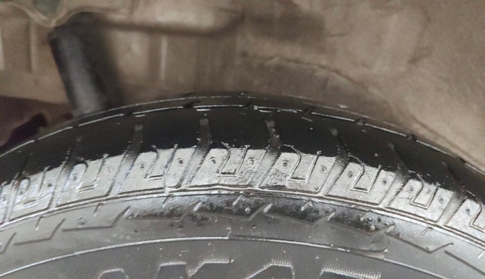 2018 Maruti Wagon R 1.0 LXI CNG, CNG, Manual, 84,234 km, Right Rear Tyre Tread