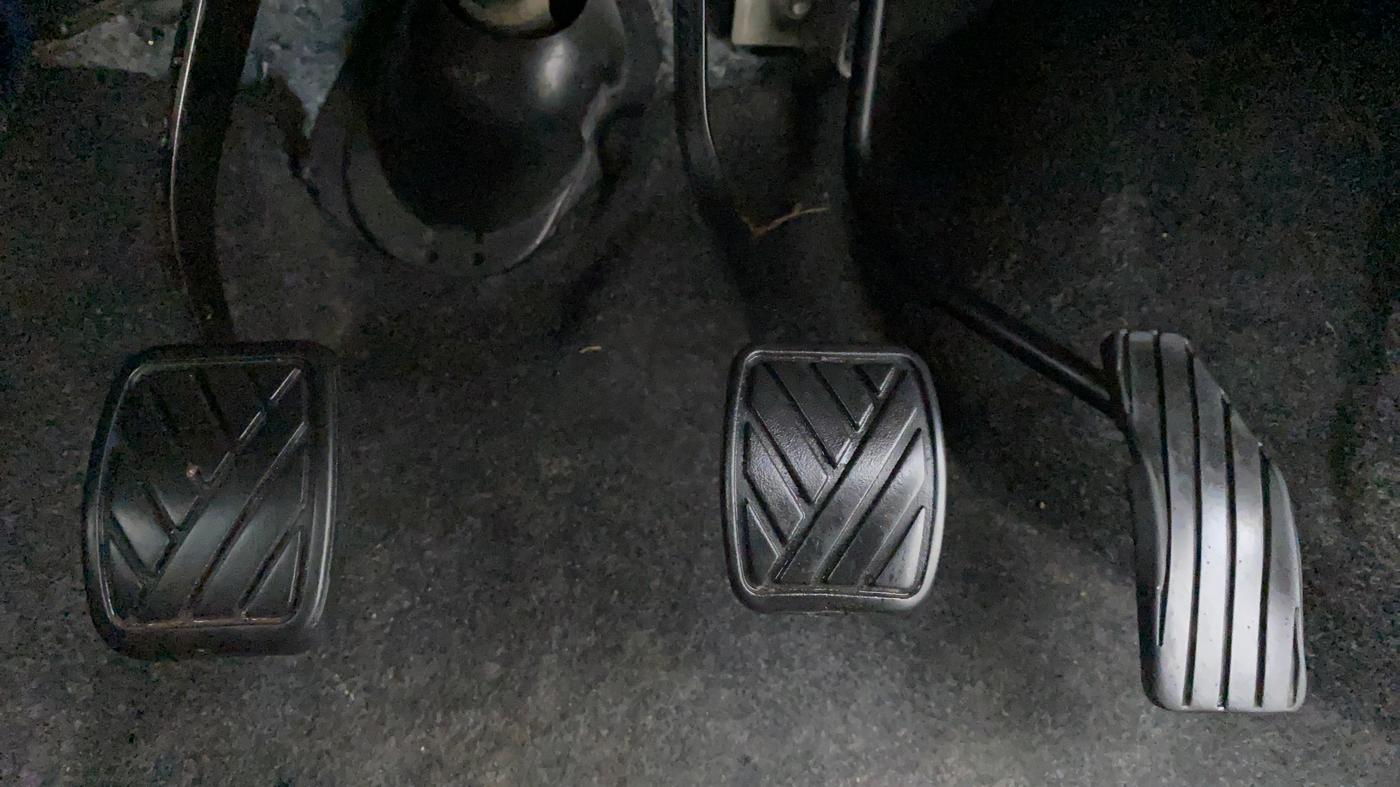 2013 Maruti Wagon R Stingray VXI, Petrol, Manual, 37,313 km, Pedals